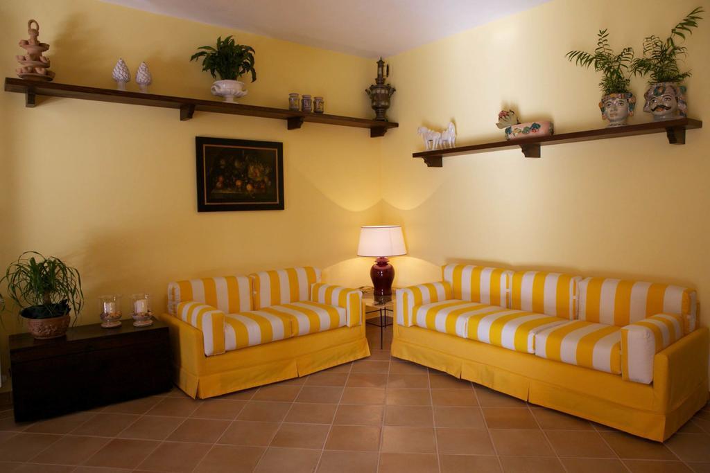 B&B La Pomelia Agrigento Buitenkant foto